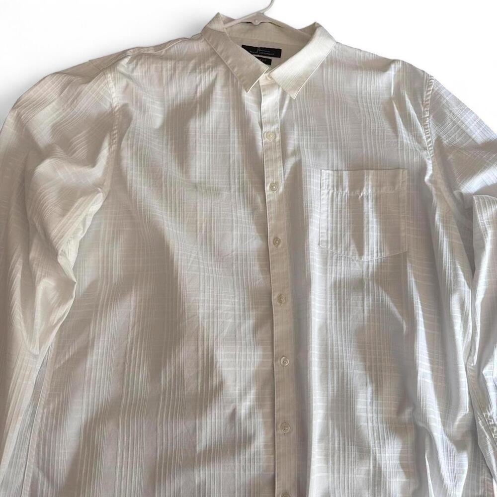 Marc Anthony - Men's White Textured Long Sleeves Button Down Shirt - Size XXL